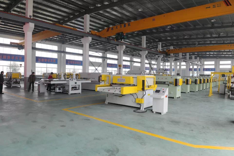 如何与裁断机厂家进行技术沟通和解决技术问题？